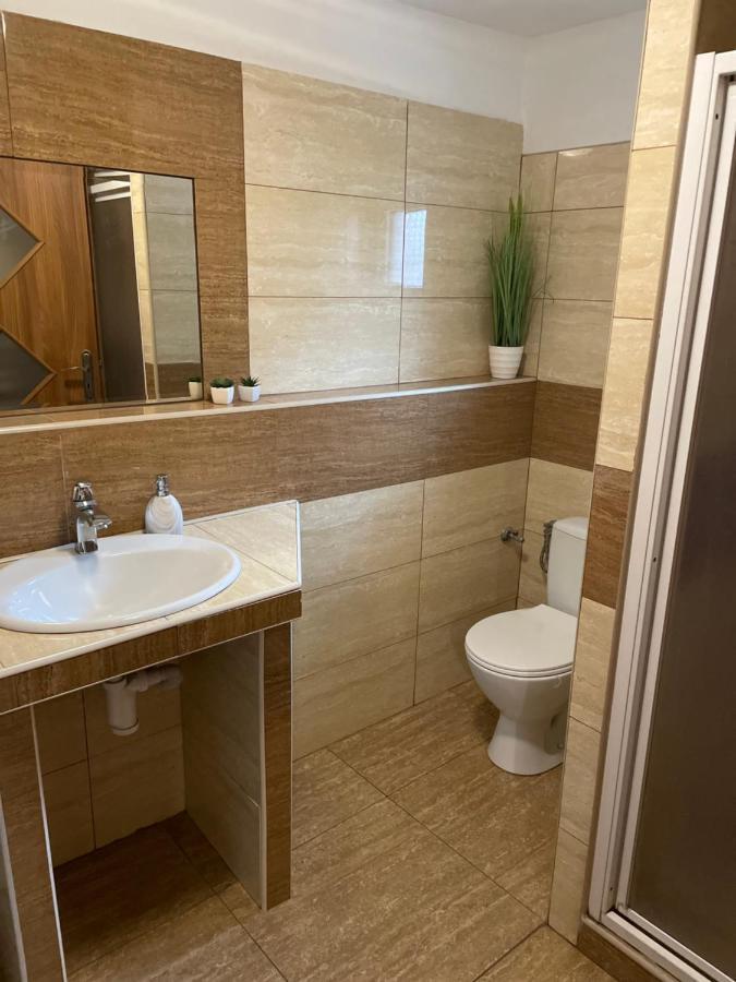 Apartments Ve Dvore Velke Karlovice Exterior photo